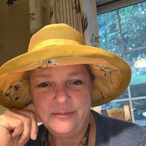 Meet your Posher, Carol